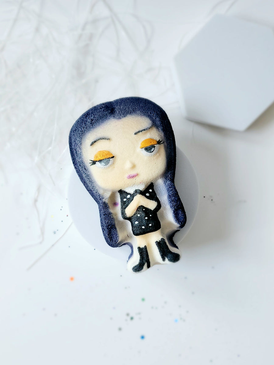 Bombe de bain moussante Mercredi Addams de Bombe et potion magique de licorne